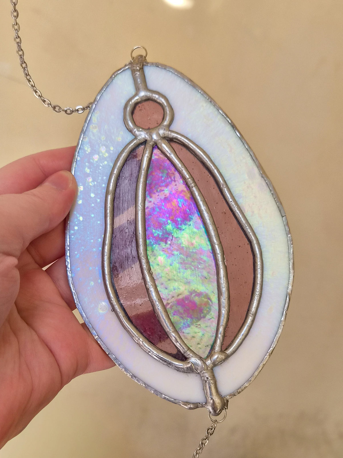 Vulva - Vitrail Tiffany, détail